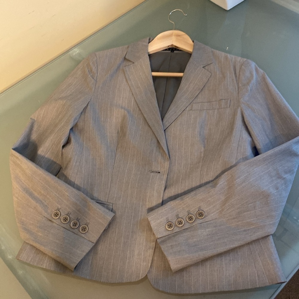 Theory Blazer Theory Notched Collar Single Button Gray Pinstripe Blazer Size 10